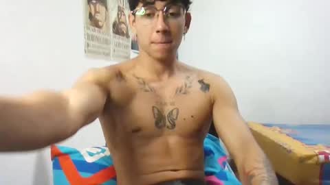 dillom420 online show from February 2, 5:42 am