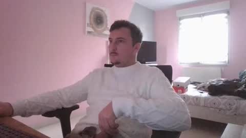 dim623 online show from November 18, 10:19 am