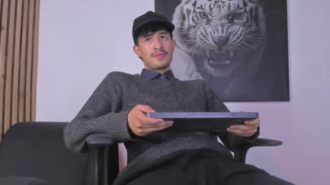 Dimitri online show from September 22, 8:08 pm