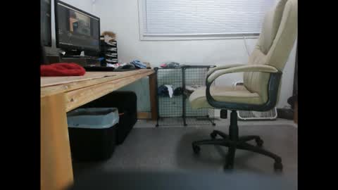 Snapshot of dinkdork094 chatting on October 19, 12:15 am Dinkdork just having a good time online show from October 19, 12:15 am