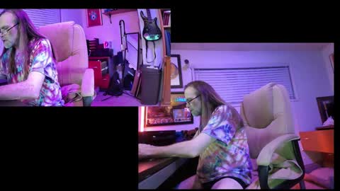 Snapshot of dinkdork094 chatting on January 11, 3:44 am Dinkdork just having a good time online show from January 11, 3:44 am