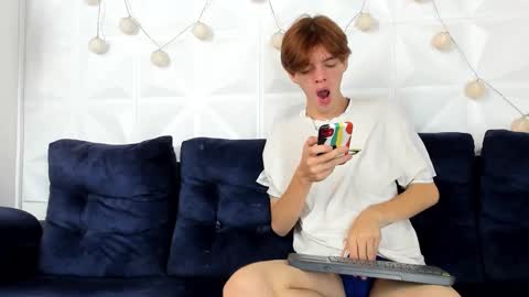 Snapshot of dioniso_69 chatting on February 27, 1:49 pm apollo online show from February 27, 1:49 pm