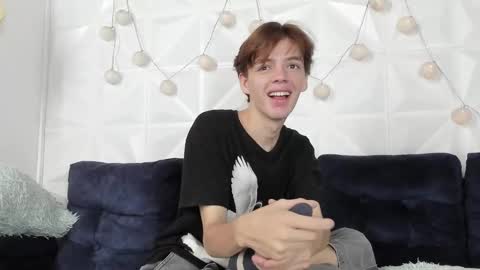 Snapshot of dioniso_69 chatting on March 2, 1:09 pm apollo online show from March 2, 1:09 pm