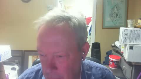 DirtkPitt Fun guy working online show from December 19, 11:03 pm