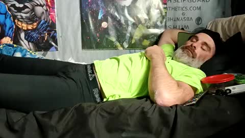 dirtmcgirt82 online show from December 13, 1:59 am