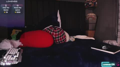 dirty_27cms online show from February 6, 5:57 am