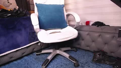 dirty_27cms online show from February 22, 9:21 pm