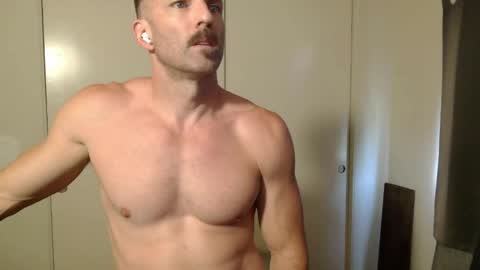 dirty_birdy_ online show from May 20, 9:54 pm