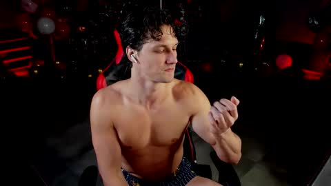 Snapshot of dirty_boss chatting on October 24, 8:27 am dirty_boss online show from October 24, 8:27 am