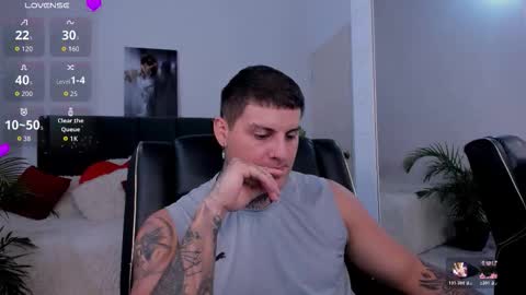Snapshot of dirty_boy__ chatting on October 24, 7:48 pm johny online show from October 24, 7:48 pm