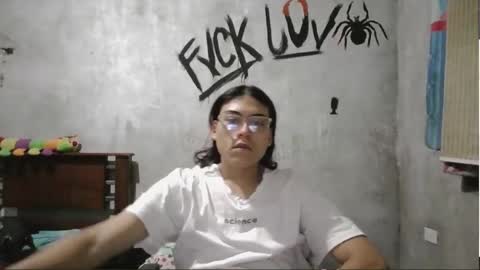 dirty model online show from March 28, 5:40 am