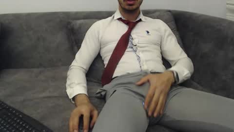 dirtyybooyy77 online show from April 10, 4:25 pm