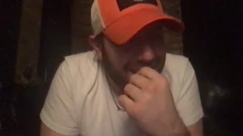 Snapshot of dj_chaterbate chatting on October 3, 6:51 am DJ Chaterbate online show from October 3, 6:51 am