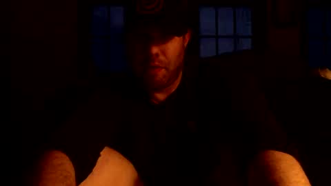 Snapshot of dj_chaterbate chatting on March 9, 12:00 am DJ Chaterbate online show from March 9, 12:00 am