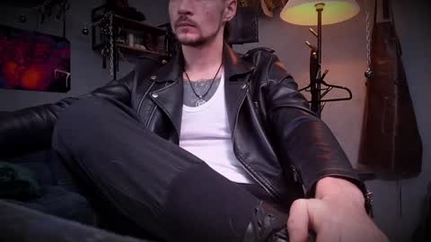 Silverhand online show from December 21, 7:13 am