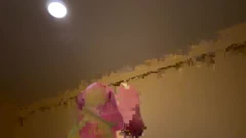 Snapshot of dnice69968127 chatting on February 11, 9:25 pm dnice69968127 online show from February 11, 9:25 pm