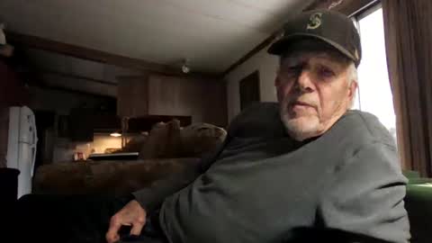 doingmyself69 online show from November 18, 8:55 pm