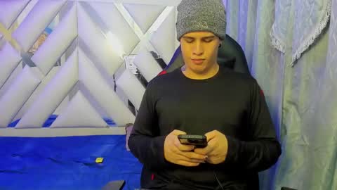 DOMI online show from February 25, 3:18 am