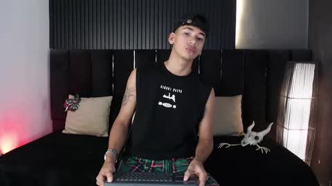 Dominic online show from October 14, 8:27 pm