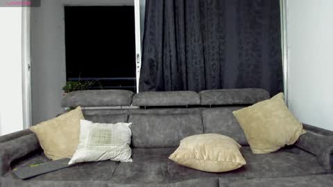 SANTI  independent model online show from December 10, 2:35 am