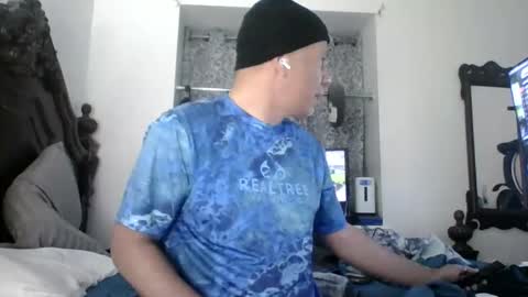 luis online show from May 24, 9:10 pm