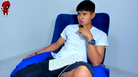  Dominic  online show from April 15, 2:55 am