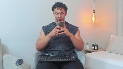 Dominick Star online show from February 8, 4:25 am