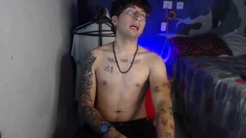 dominus_kane online show from November 29, 4:14 am