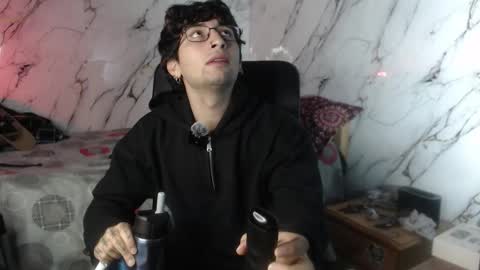 dominus_kane online show from April 1, 5:09 am