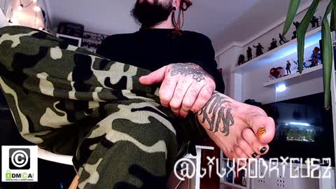 Snapshot of dondehaypelohayalegria chatting on January 3, 3:44 pm I DIGZ  .K.. D  .K.. PIG PPP online show from January 3, 3:44 pm