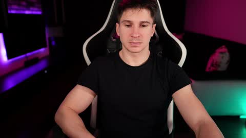 Dorian Reyes online show from January 16, 12:12 am