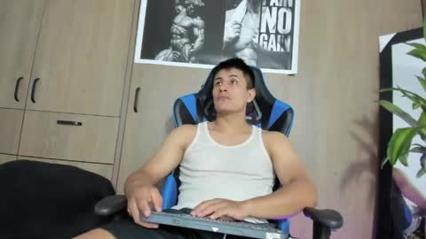 dorman_boy online show from May 25, 3:56 am