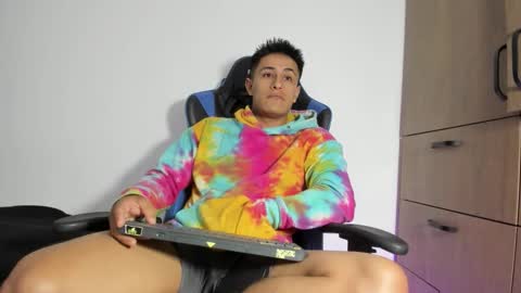 dorman_boy online show from February 28, 8:35 am