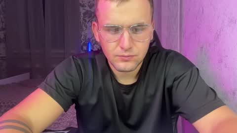 douglas_666 online show from September 13, 7:26 pm