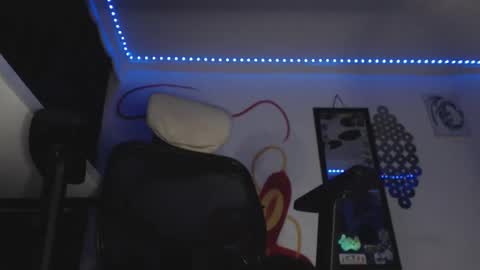 douglas_drake online show from October 9, 4:39 am