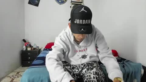 douglas_gallegos online show from January 18, 5:25 am