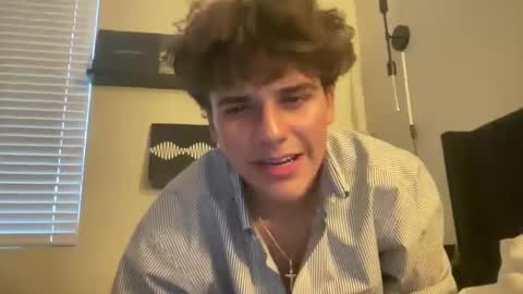 DownLow 22 online show from September 27, 1:53 pm