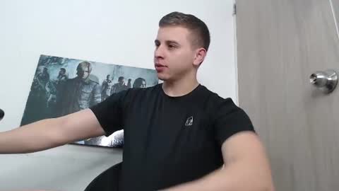 draco_boy2000 online show from June 16, 11:29 pm