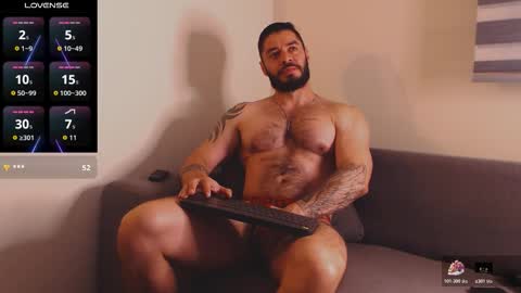 drake_cole11 online show from October 18, 1:43 am