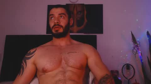 drake_cole11 online show from March 7, 1:42 am