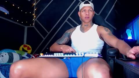 Snapshot of drake_jhonson08 chatting on September 11, 2:16 pm Drake online show from September 11, 2:16 pm