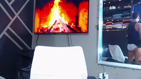 Snapshot of drake_jhonson08 chatting on February 28, 3:48 am Drake online show from February 28, 3:48 am