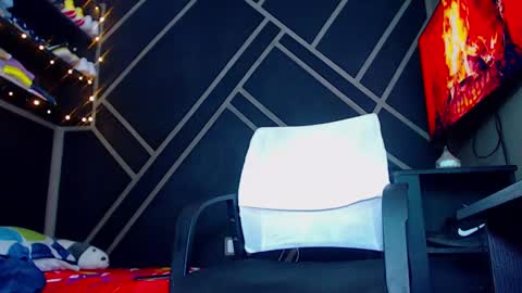 Snapshot of drake_jhonson08 chatting on January 30, 4:27 am Drake online show from January 30, 4:27 am