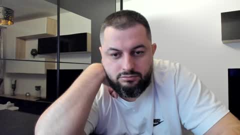 Draven A online show from February 22, 7:43 pm