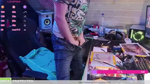 Snapshot of drawingcock chatting on January 31, 7:18 pm drawingcock online show from January 31, 7:18 pm