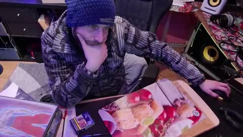 Snapshot of drawingcock chatting on January 14, 2:22 pm drawingcock online show from January 14, 2:22 pm