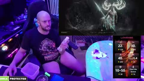 Snapshot of drawingcock chatting on September 18, 9:28 pm drawingcock online show from September 18, 9:28 pm