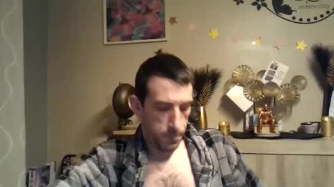 dreamguy38 online show from December 18, 1:59 am