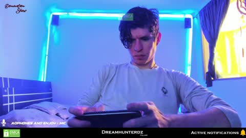 Snapshot of dreamhunterdz chatting on January 20, 7:35 pm Your lord. - ONLINE  1500 Pm to 2100 Pm - New York Hour online show from January 20, 7:35 pm