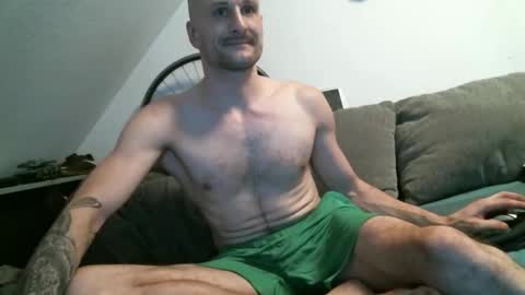 Snapshot of dresdenboy37 chatting on October 17, 9:30 pm dresdenboy37 online show from October 17, 9:30 pm